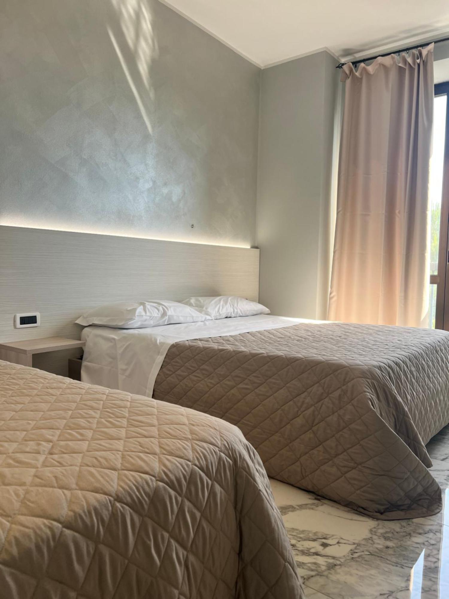 Il Grifo Hotel e Bisteccheria Toscana Montepulciano Stazione Esterno foto