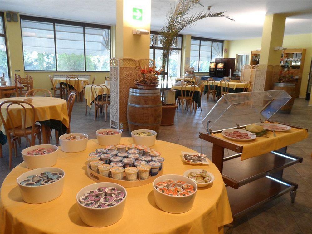 Il Grifo Hotel e Bisteccheria Toscana Montepulciano Stazione Esterno foto