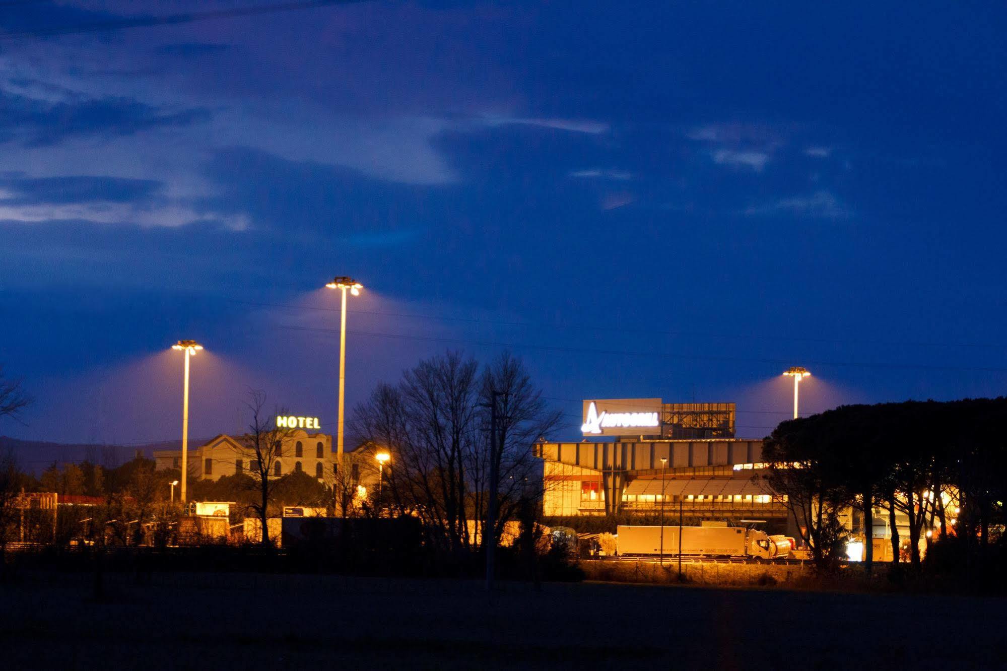 Il Grifo Hotel e Bisteccheria Toscana Montepulciano Stazione Esterno foto